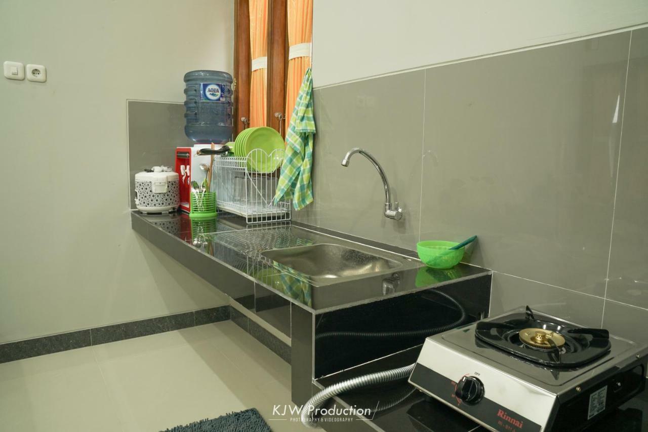 M Stay Guest House Jogja Yogyakarta Ngoại thất bức ảnh
