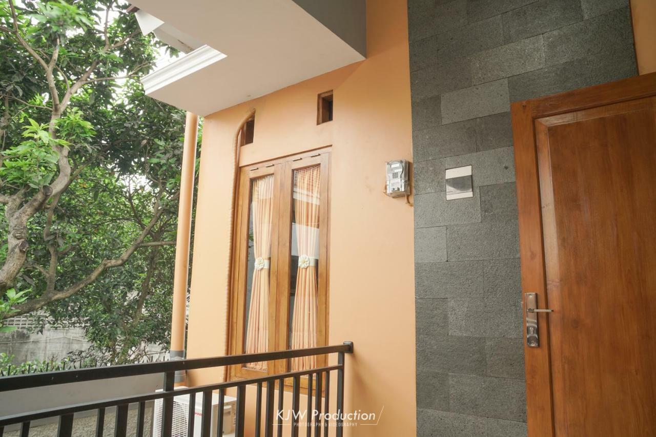 M Stay Guest House Jogja Yogyakarta Ngoại thất bức ảnh