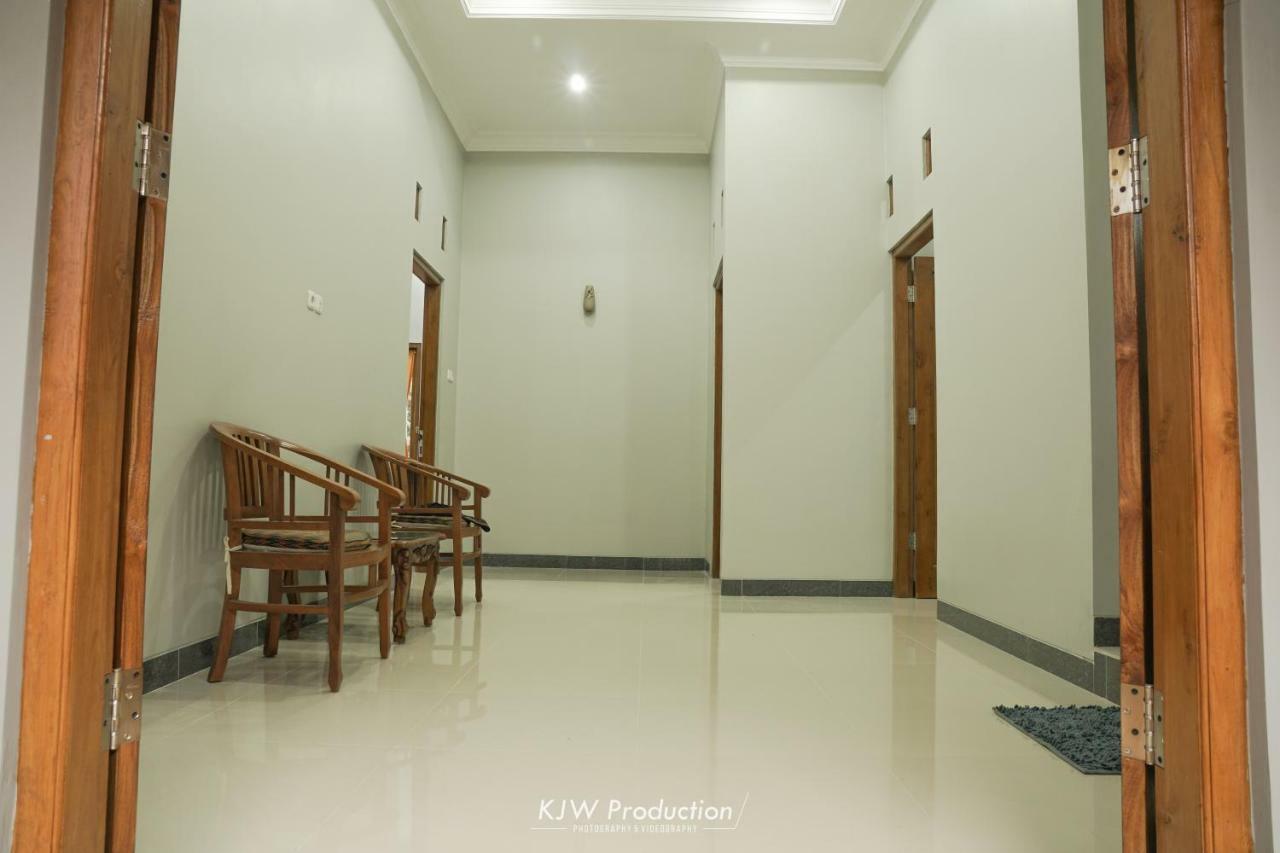 M Stay Guest House Jogja Yogyakarta Ngoại thất bức ảnh
