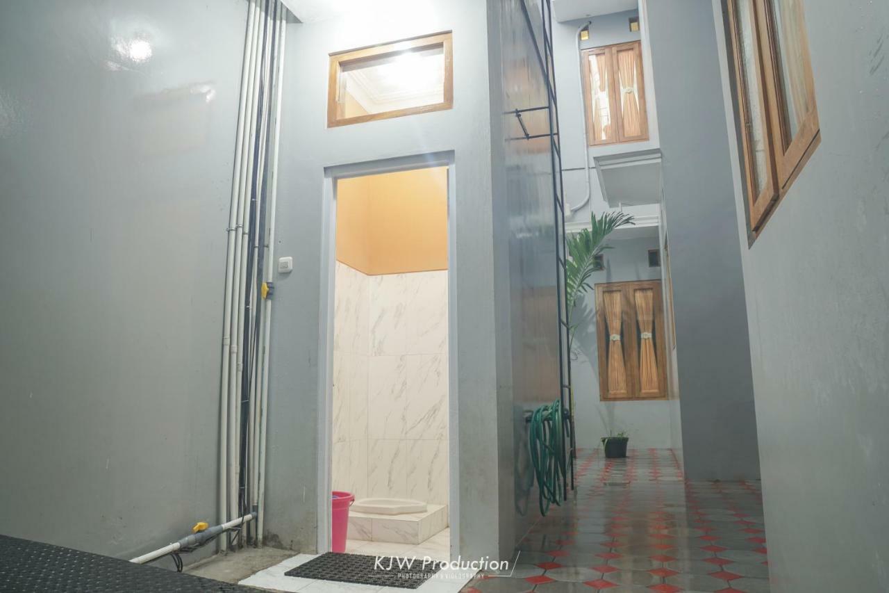 M Stay Guest House Jogja Yogyakarta Ngoại thất bức ảnh