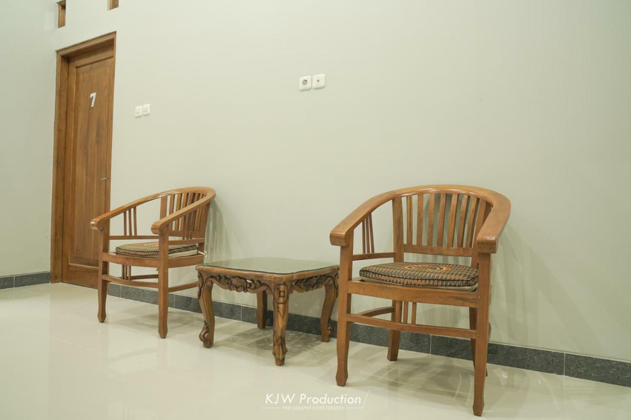 M Stay Guest House Jogja Yogyakarta Ngoại thất bức ảnh